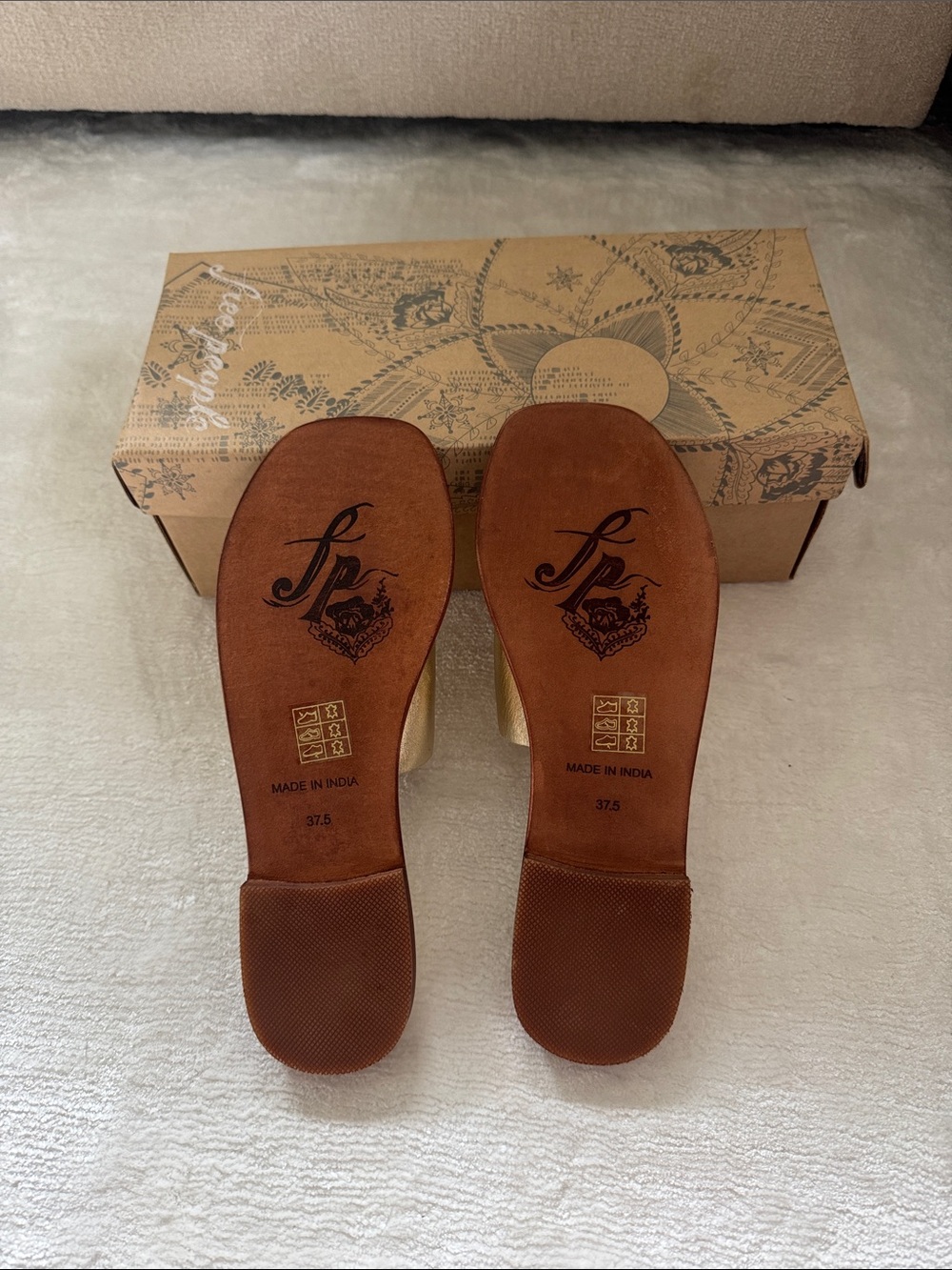 Free People Metallic Gold Sandals - Picture 5 of 7